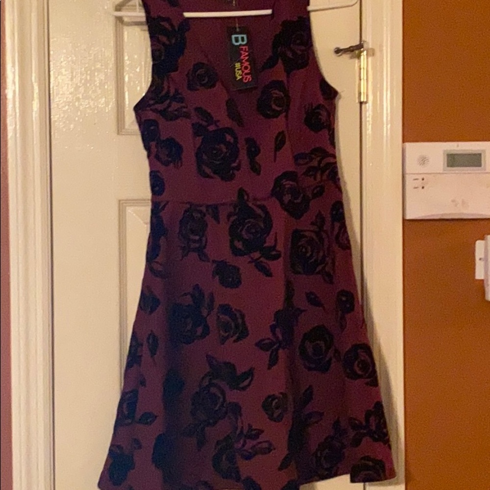 Dress - Picture 2 of 2
